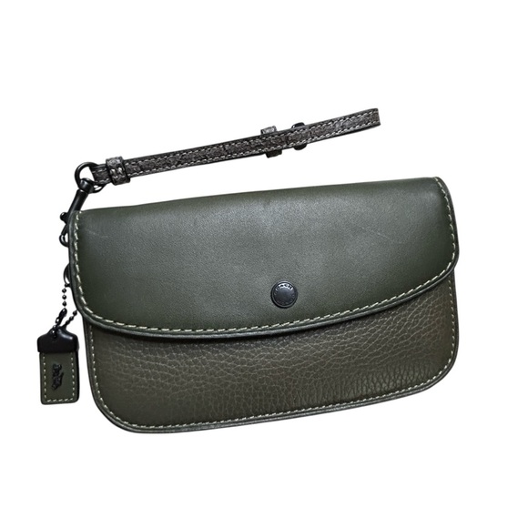 Coach 1941 glovetanned color block Olive Green Leather with snakeskin wristlet - Picture 1 of 14